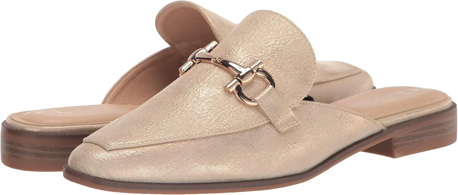 Chinese Laundry Women's Score Mule