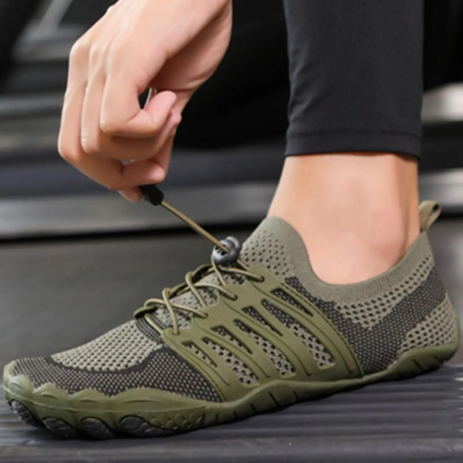 DHAEY Weight Lifting Shoes Unisex Rubber Non Slip Wear Resistance Wide Toe Barefoot Squat Shoes Lace-Up Low Gang Fitness Cross-Trainer Shoes (Color : Army Green, Size : 10 Women/8.5 Men)