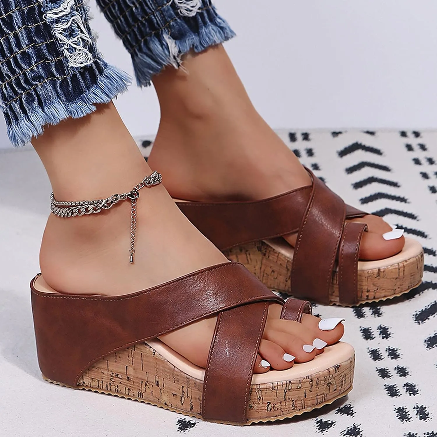 Eduavar Sandals for Women Dressy Summer, Women's Sandals Dressy Summer Beach Sandals Lace Trim Ring Toe Floral Flat Sandals