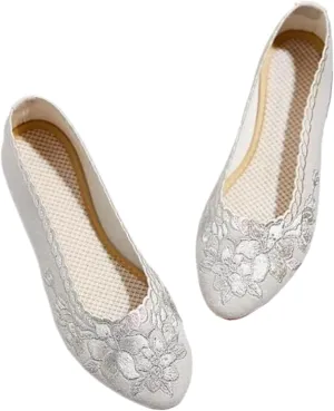 JYHBHMZG Flower Embroider Women Cotton Fabric Shoes Summer Runway Shoe Ladies Ethnic Sequins Slip-On Pointed Toe Loafers