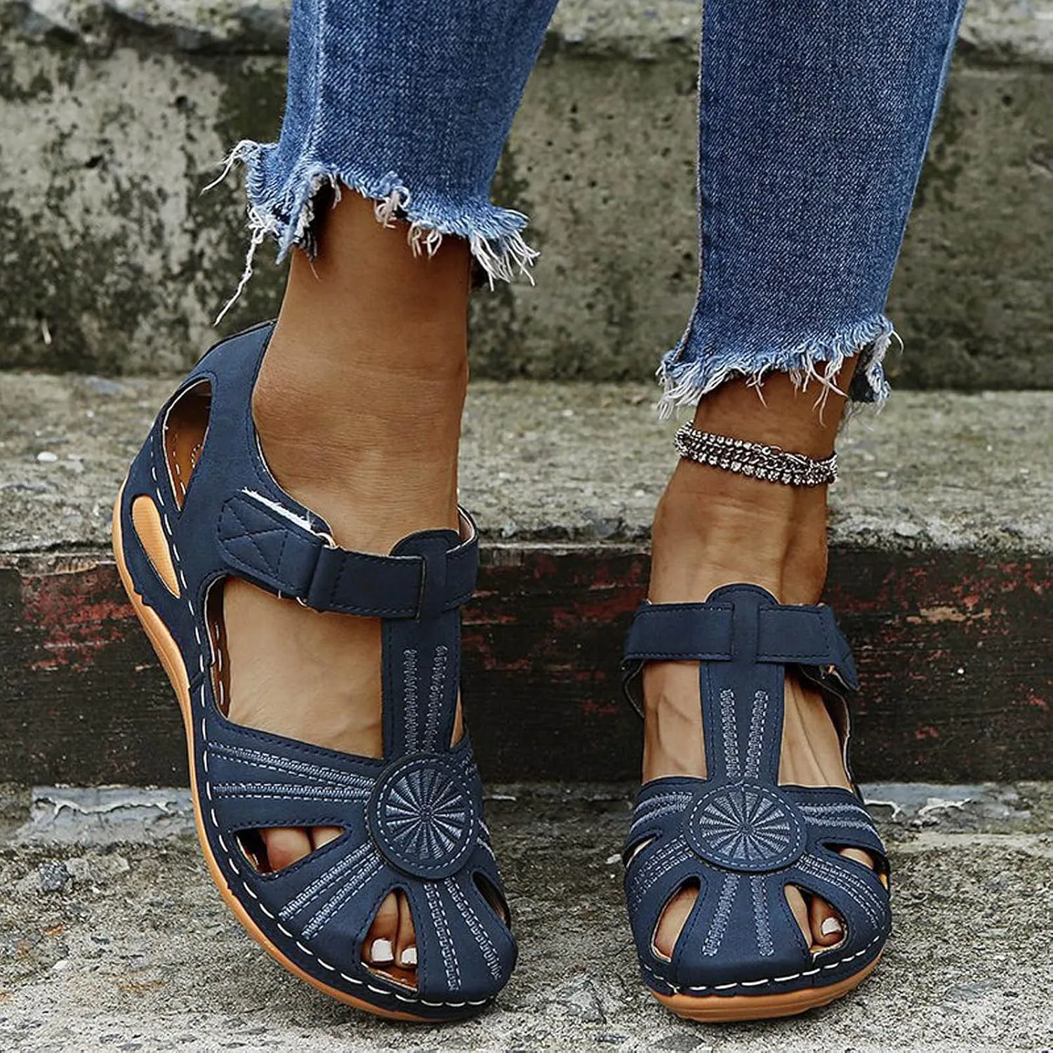 oiangi Hook and Loop Sandals for Women Wedge Hollow Closed Toe Summer Solid Color Flowers Beach Shoes Comfortable Casual Ladies Outdoor Slides Sandalias