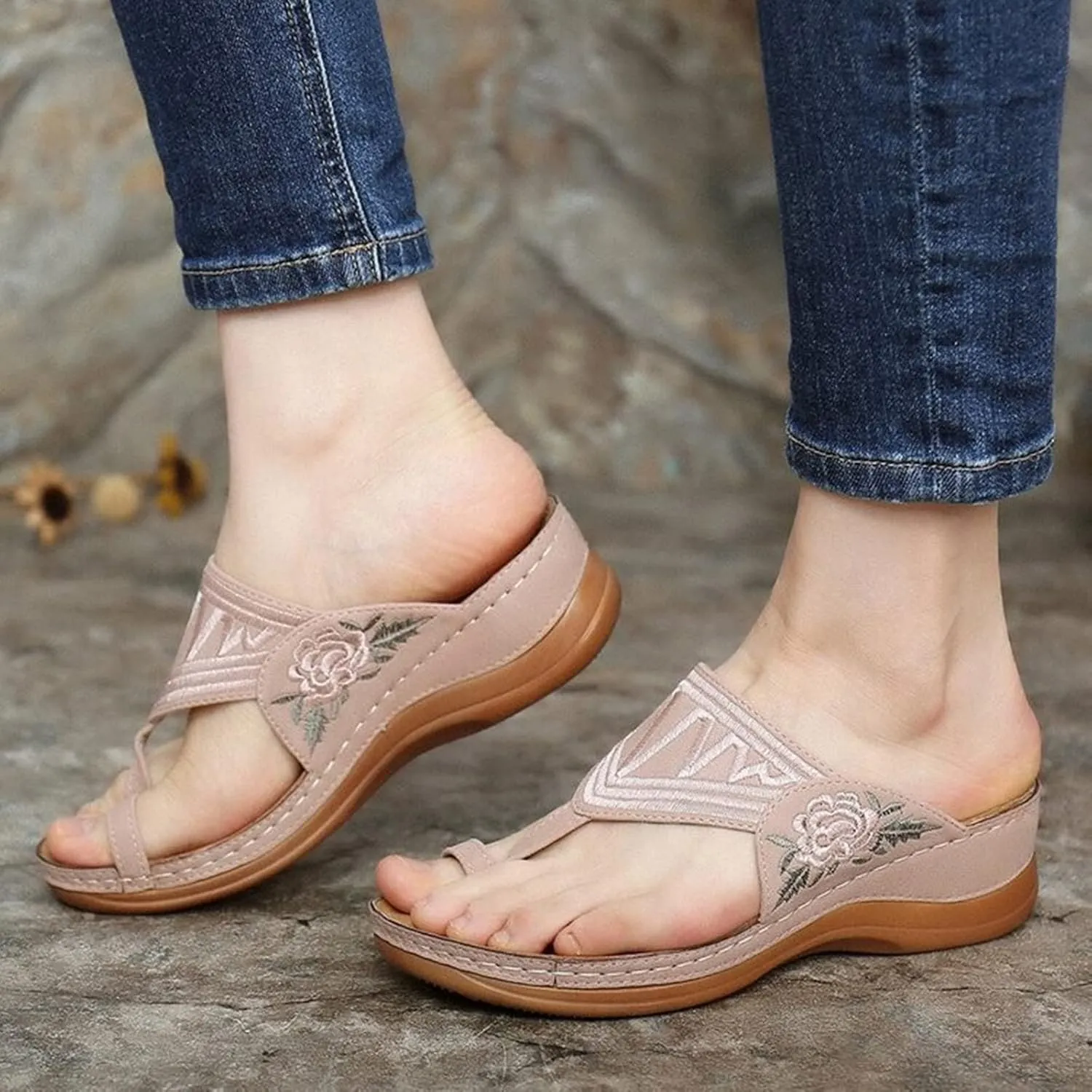 Women Comfortable Wedge Flip Flop Orthopedic Sandals Summer Casual Flower Embroidered Thong Clip Toe Slip-on Slipper Ergonomic Soles Slides Beach Shoes